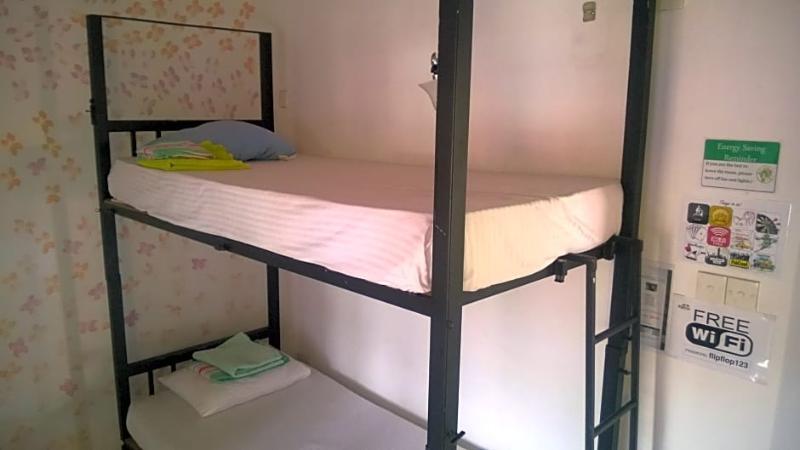 Flipflop Hostel Negombo Exterior photo