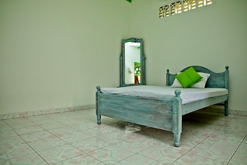 Flipflop Hostel Negombo Exterior photo